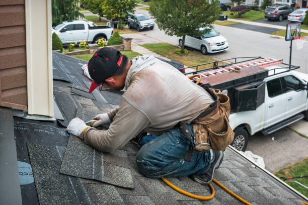 Professional Roofing technician working in Girard, OH